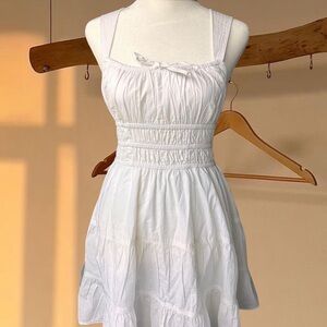 Aritzia Sunday Best Poplin Dress